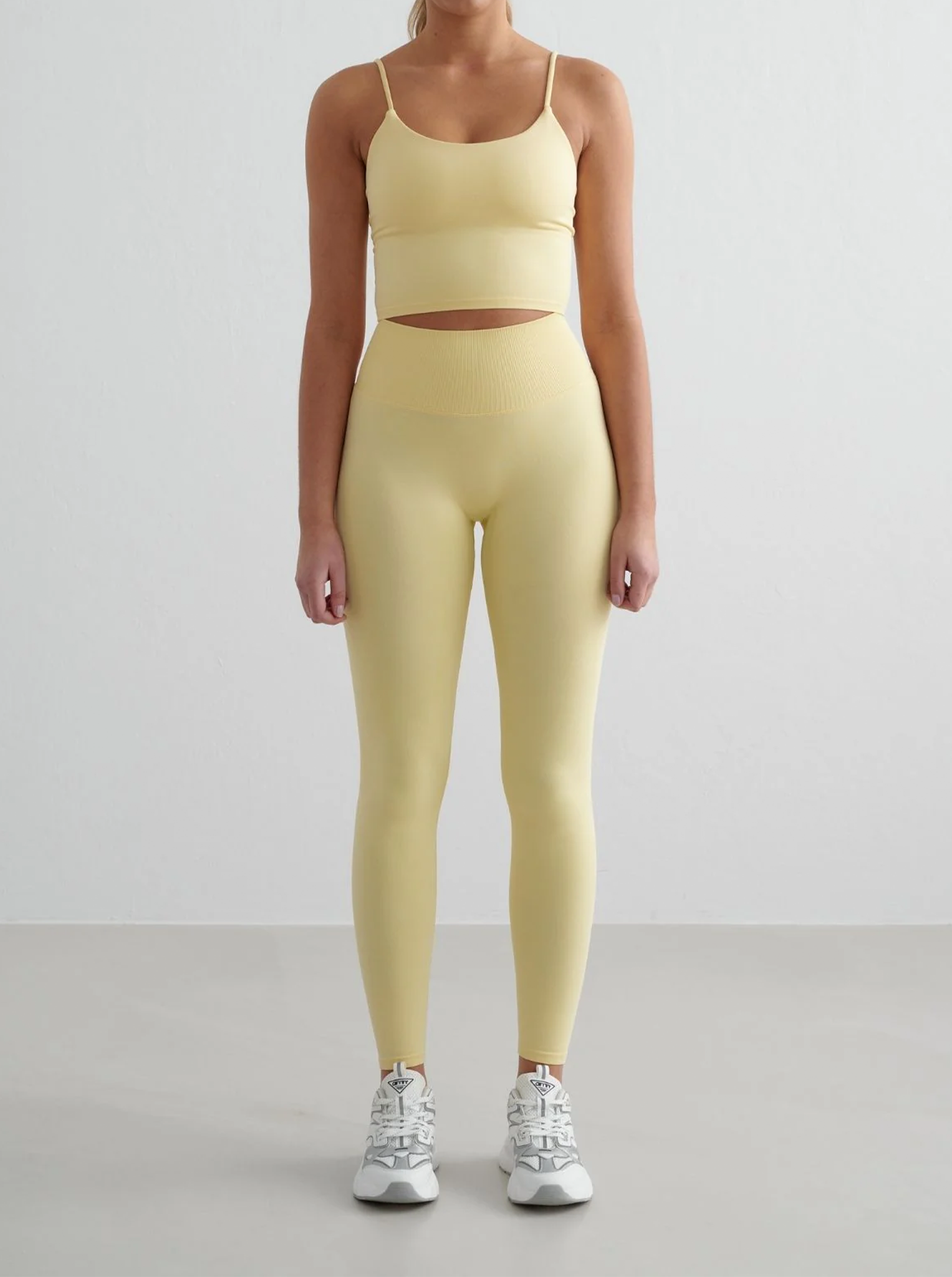 Shape Seamless Strap Singlet