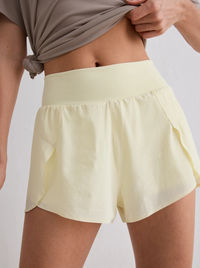 Running Shorts in Lemon White