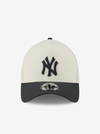 3930 A-Frame New York Yankees 2-Tone Snapback Cap