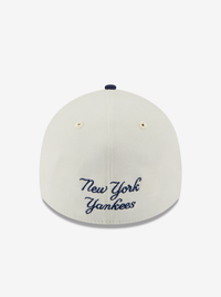 3930 A-Frame New York Yankees 2-Tone Snapback Cap