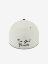 3930 A-Frame New York Yankees 2-Tone Snapback Cap