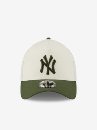 3930 A-Frame New York Yankees 2-Tone Snapback Cap