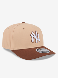 970 New York Yankees Stretch Snap Cap
