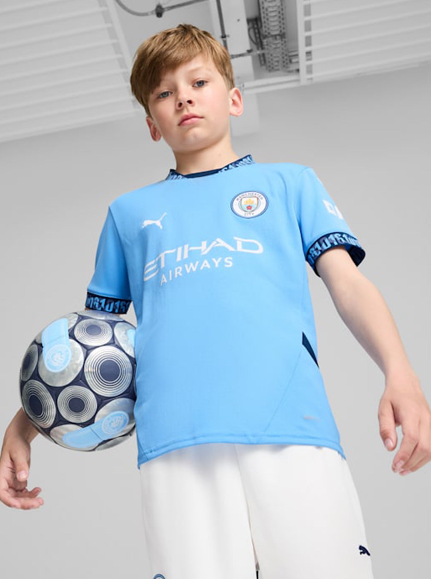 Manchester City 24/25 Home Jersey Youth