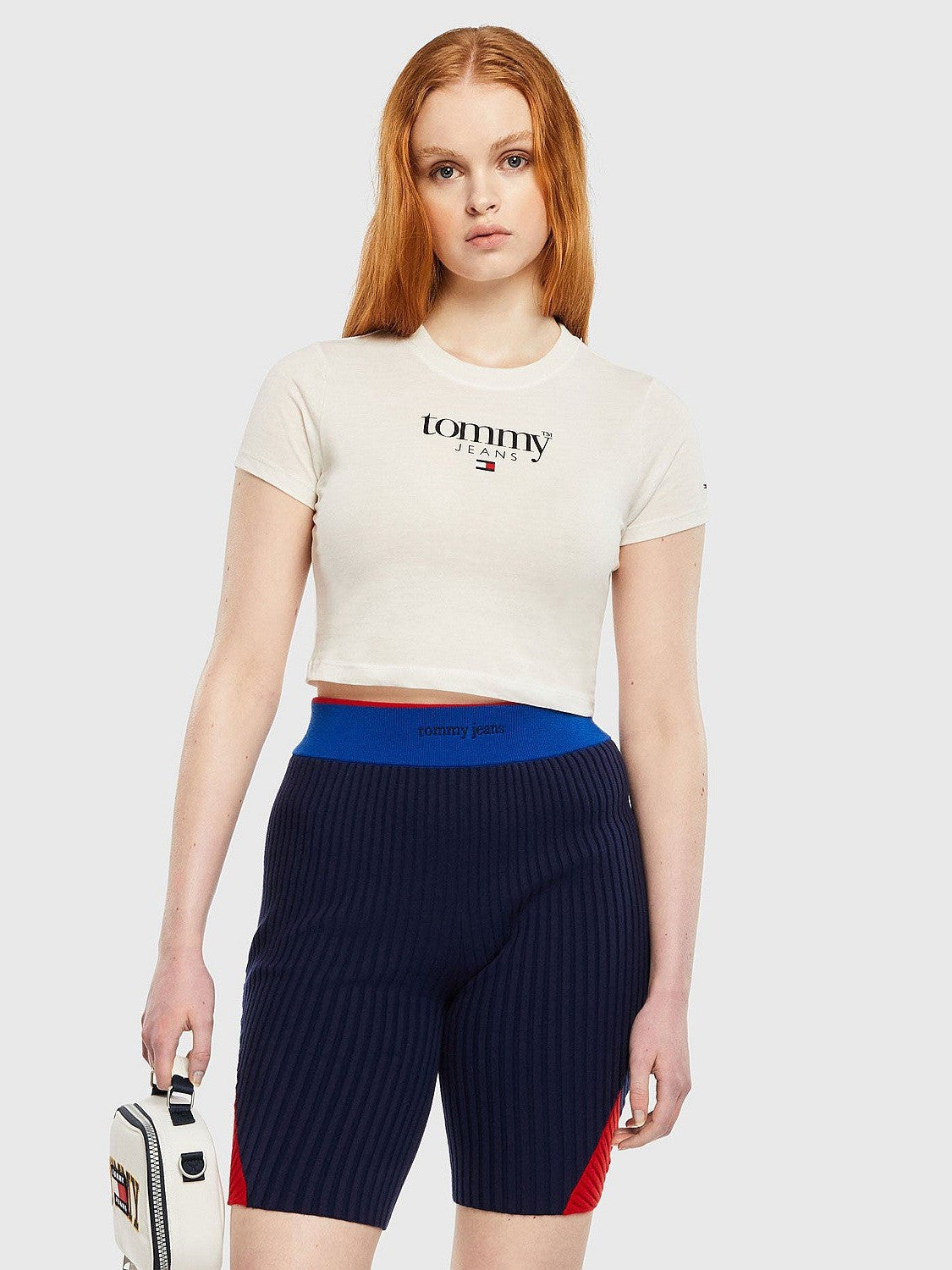 Essential Logo Cropped Fit T-Shirt