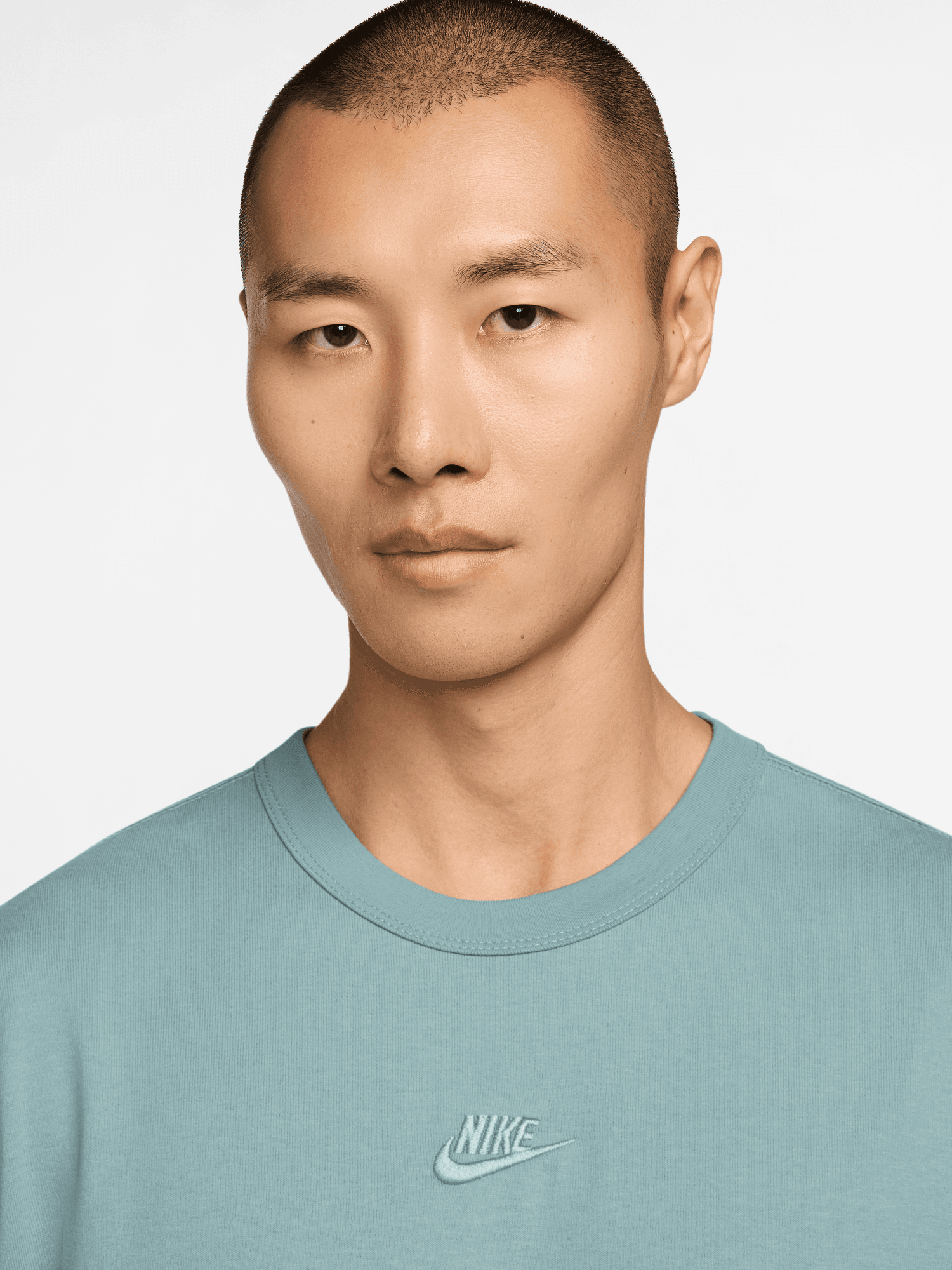 Sportswear Premium Essentials T-Shirt