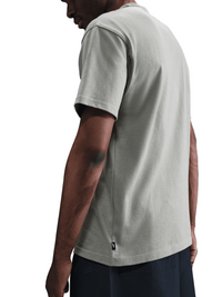 Sportswear Premium Essentials Tee