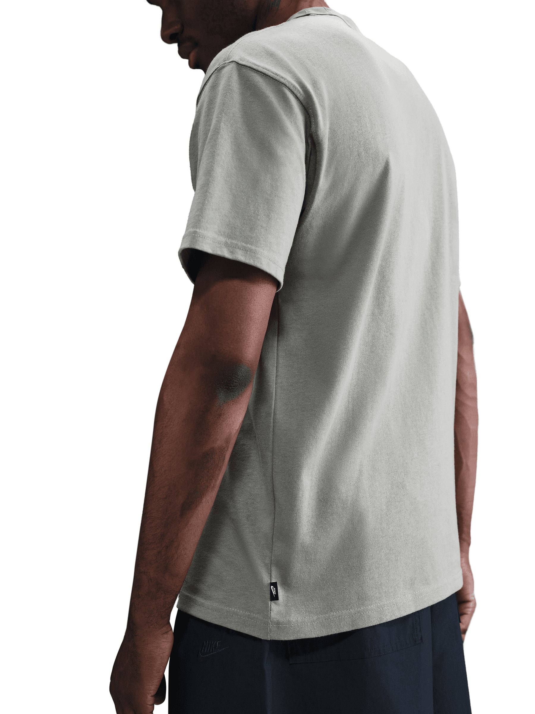 Sportswear Premium Essentials Tee