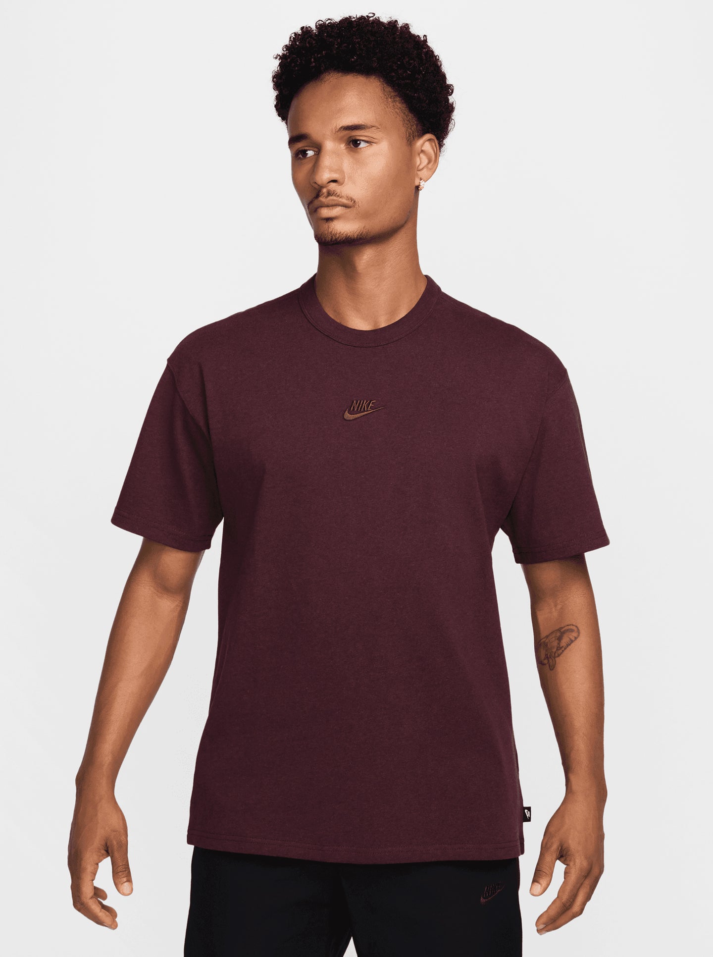 Sportswear Premium Essentials T-Shirt