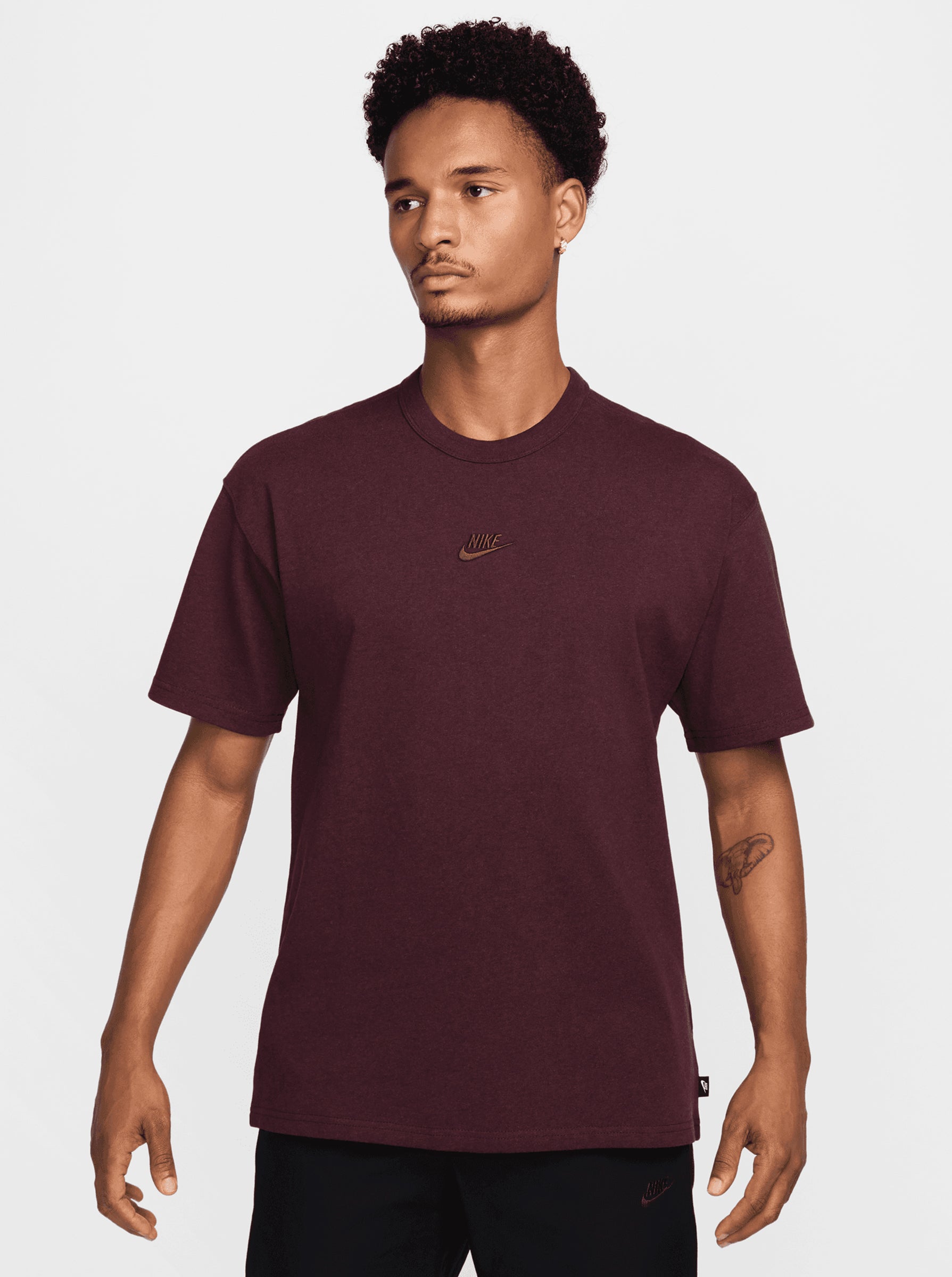 Sportswear Premium Essentials T-Shirt