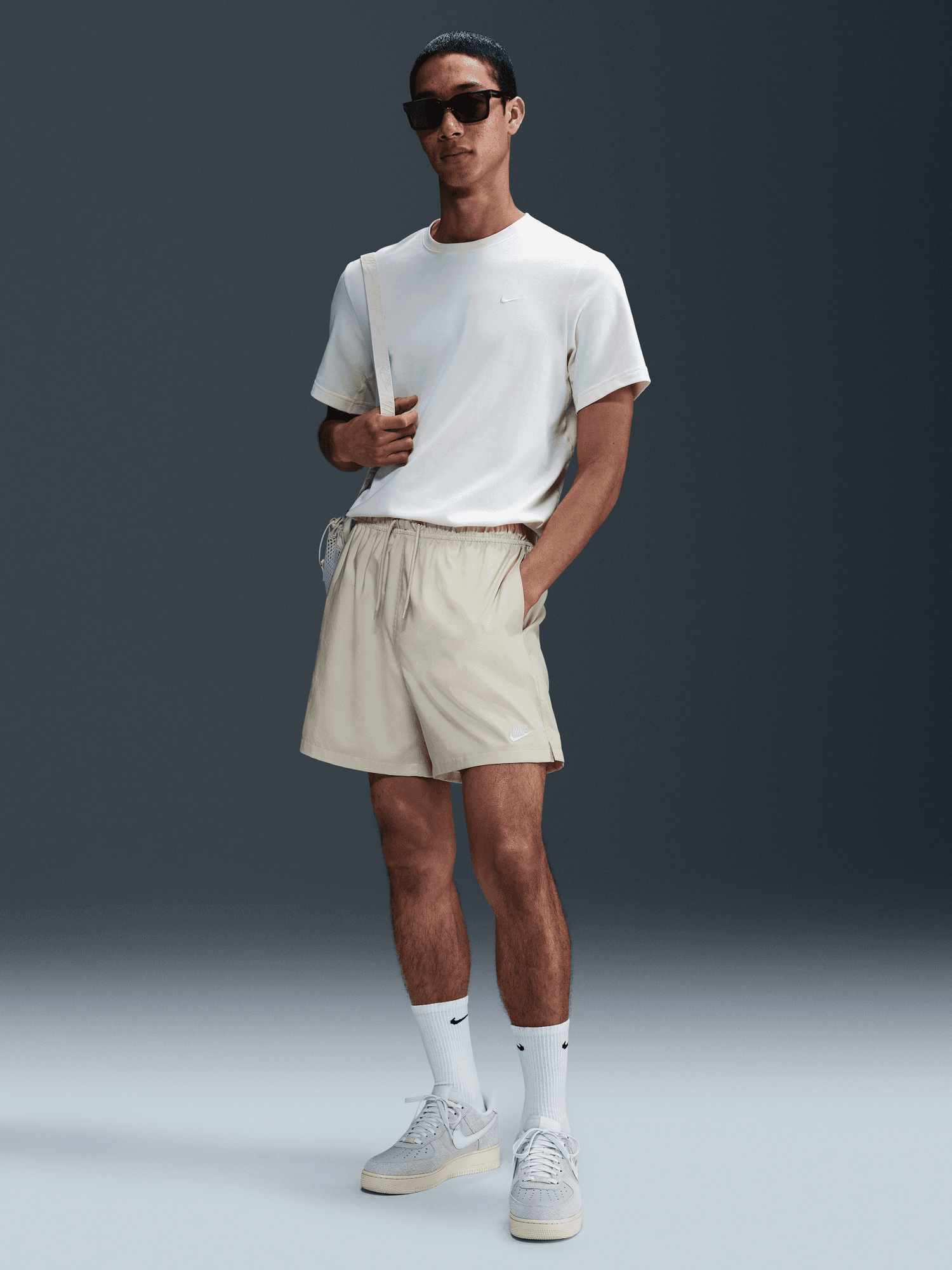 Club Woven Flow Shorts