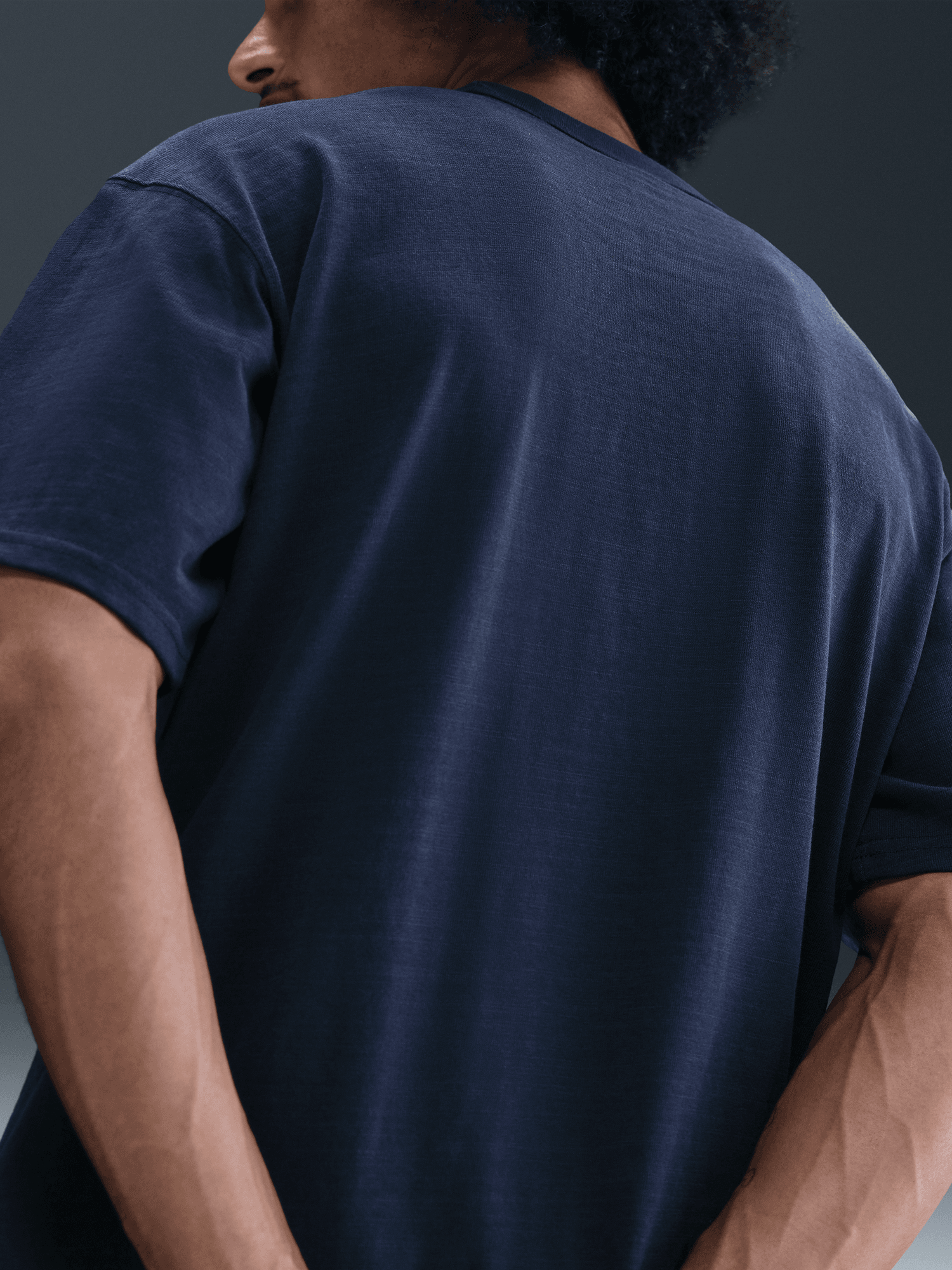 Sportswear Premium Essentials Tee