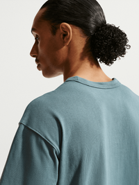 Sportswear Premium Essentials Tee