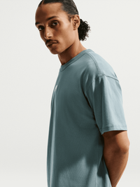 Sportswear Premium Essentials Tee