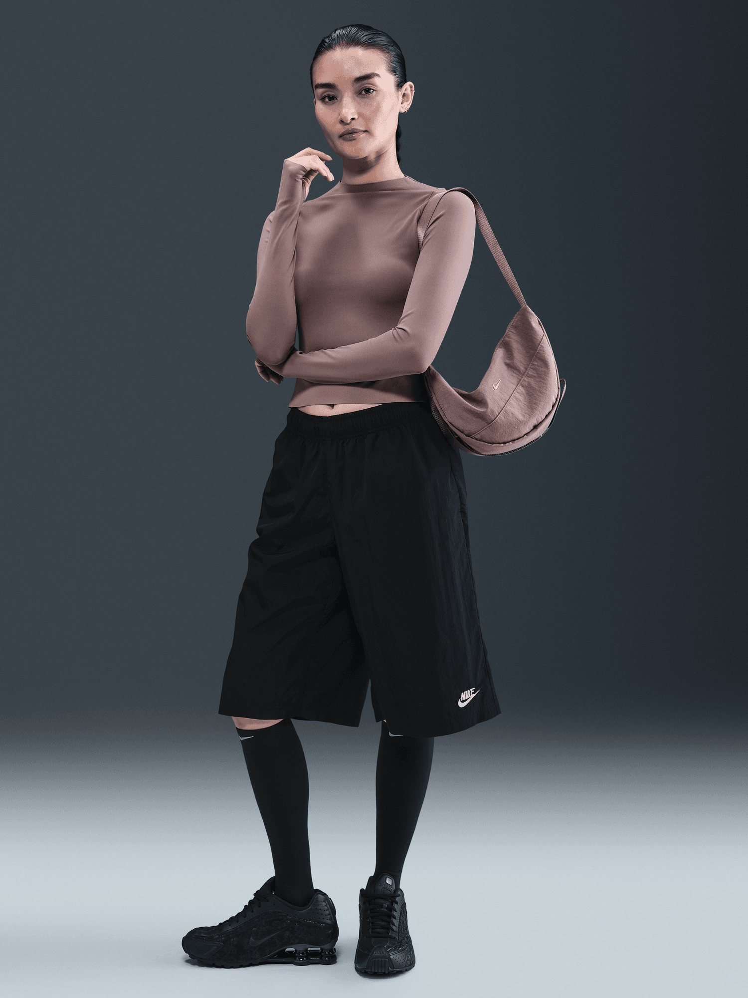 Mid-Rise Loose Longline Shorts