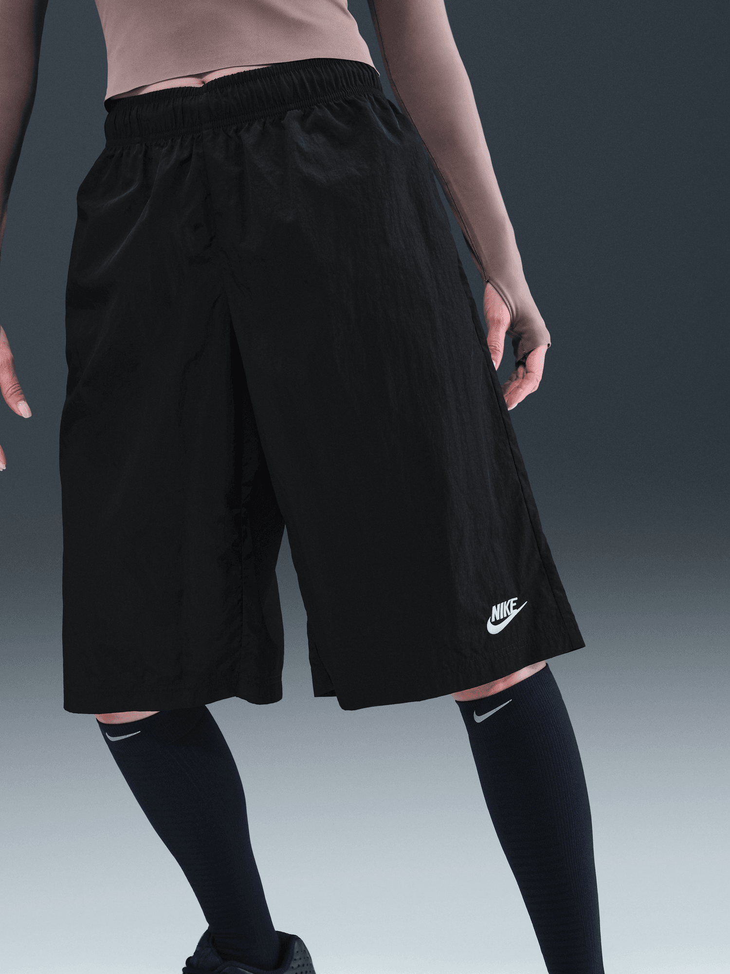 Mid-Rise Loose Longline Shorts