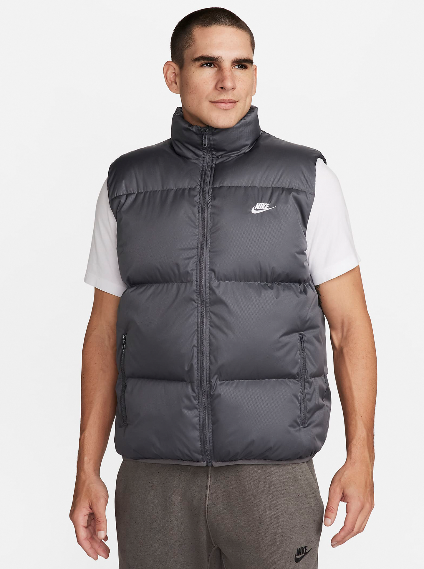 Sportswear Club Water-Repellent Puffer Vest