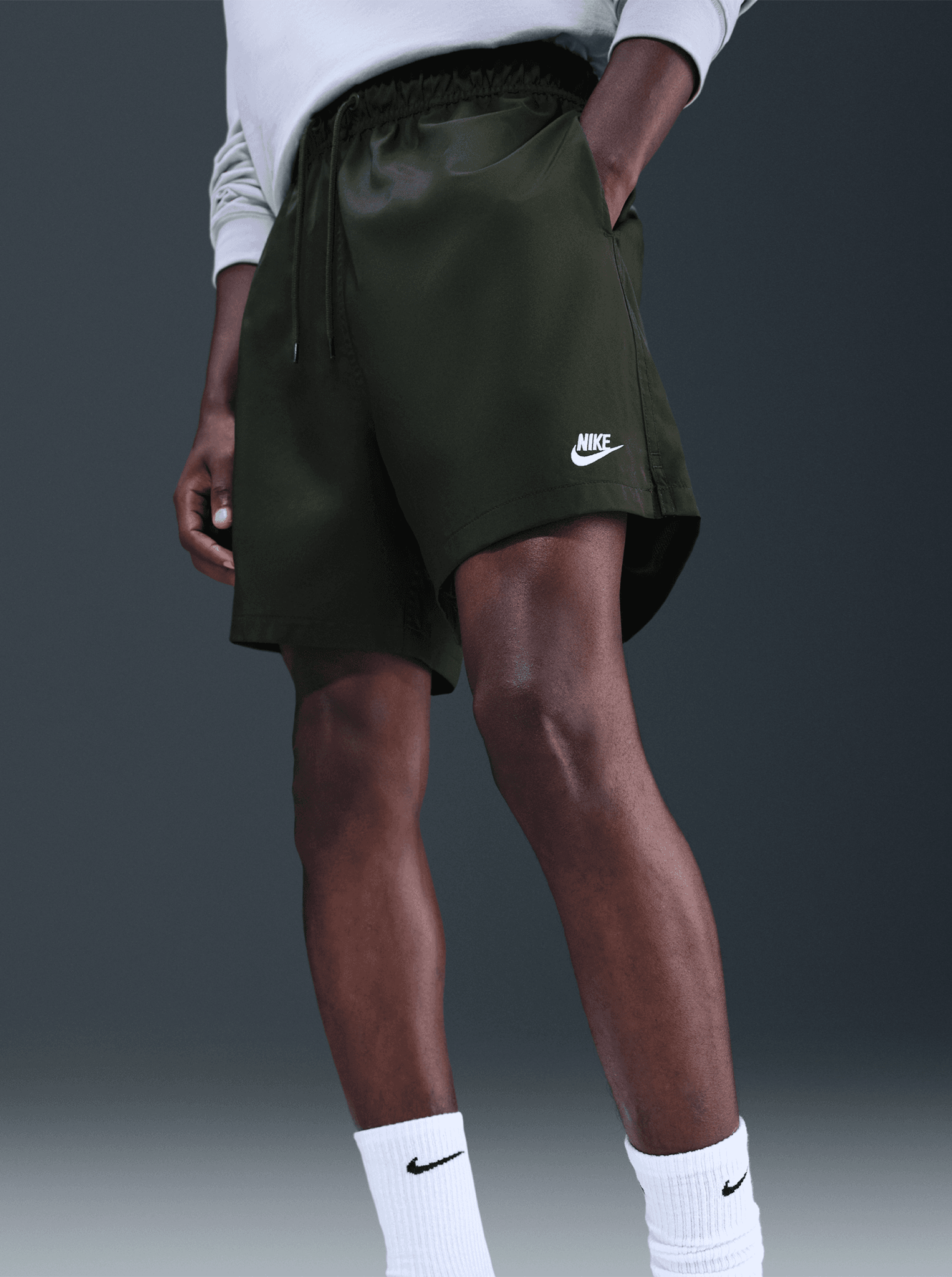 Woven Club Flow Short