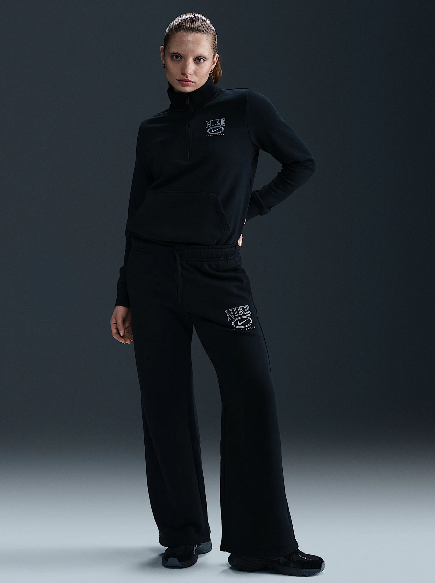 Sportswear Club Fleece Mid-Rise Wide-Leg Graphic Pants