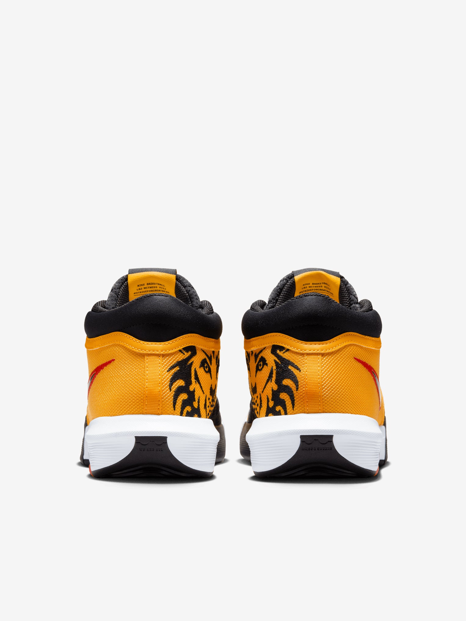 LeBron Witness VIII Mens