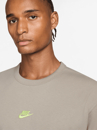 Sportswear Premium Essentials T-Shirt