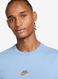 Sportswear Premium Essentials T-Shirt