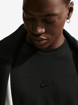 Sportswear Premium Essential Long Sleeve