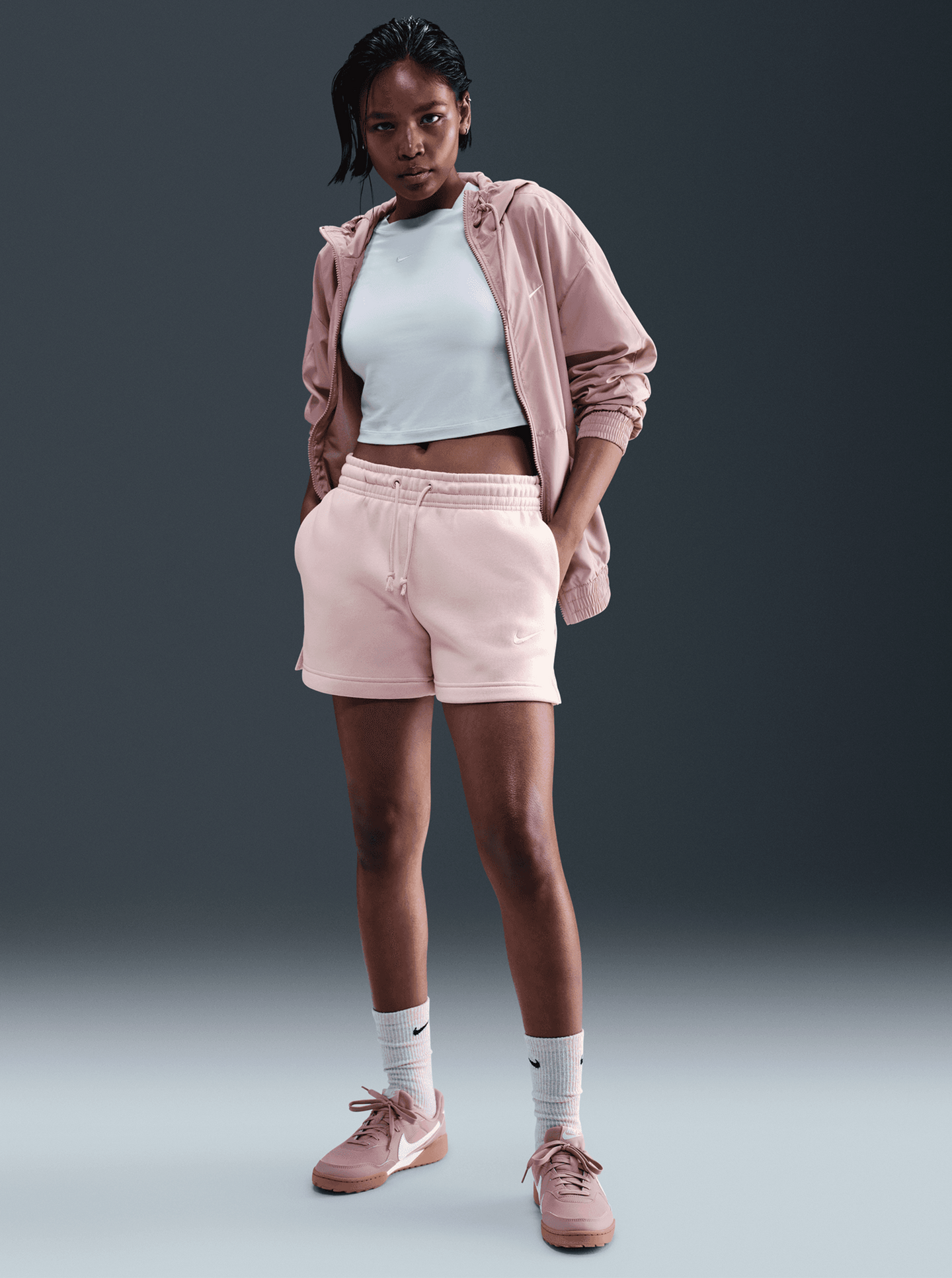 Sportswear Phoenix Fleece Mid-Rise 4" Shorts
