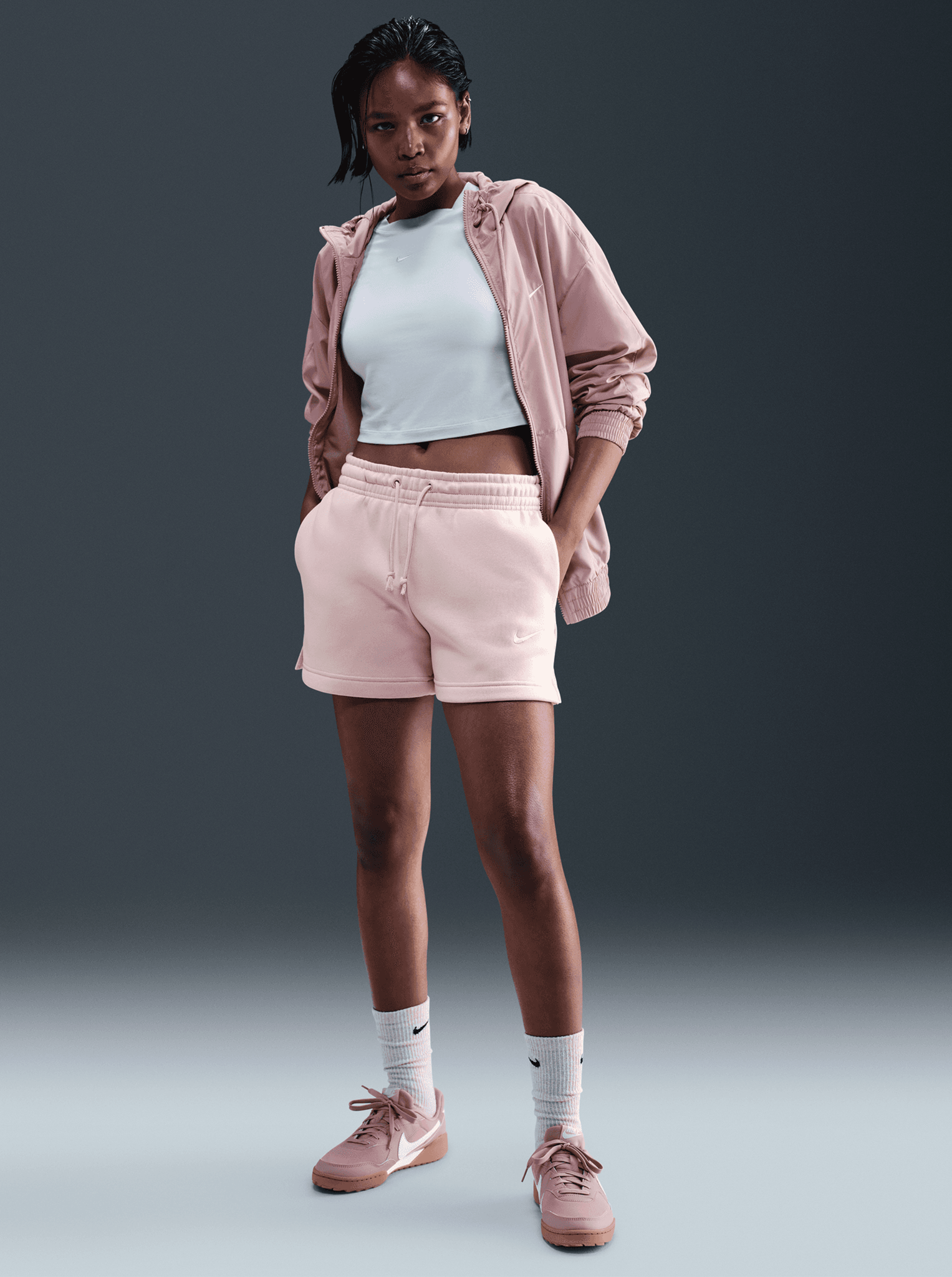 Sportswear Phoenix Fleece Mid-Rise 4" Shorts