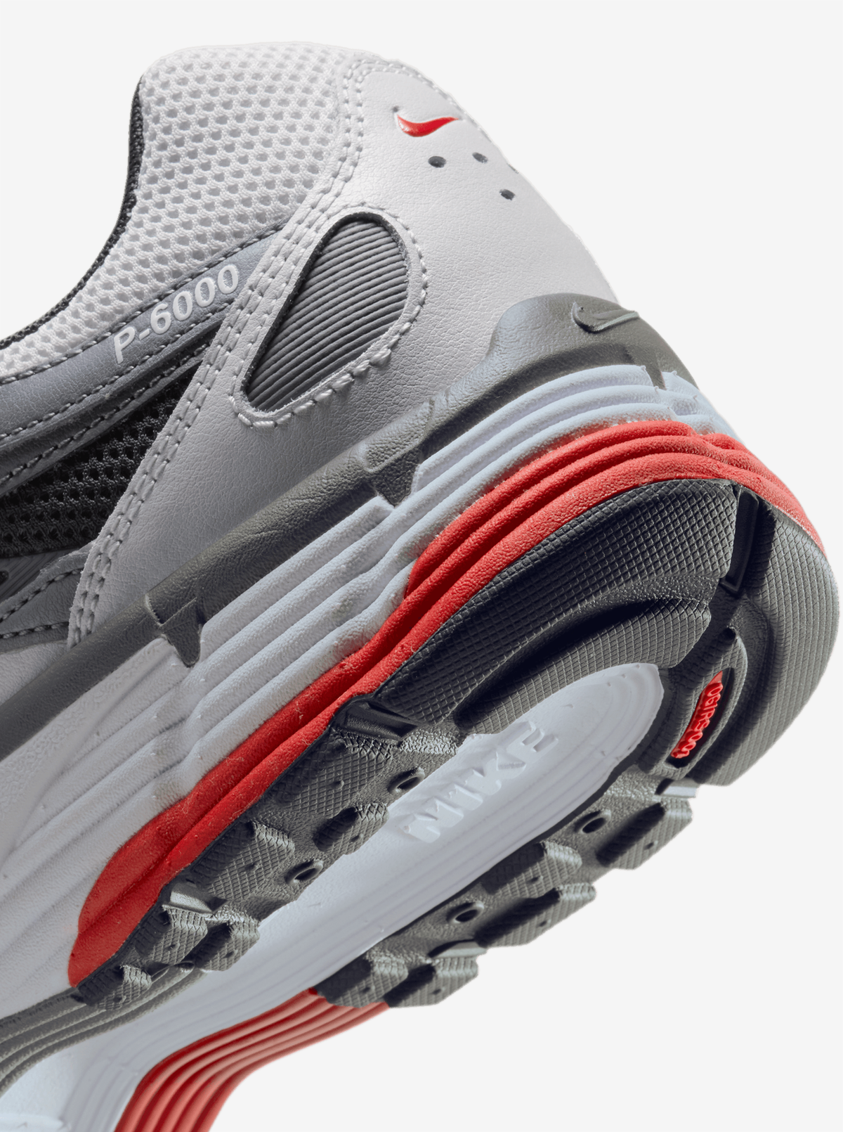 Nike M P-6000 ESS - Photon Dust/Dk Smoke Grey-Smoke Grey