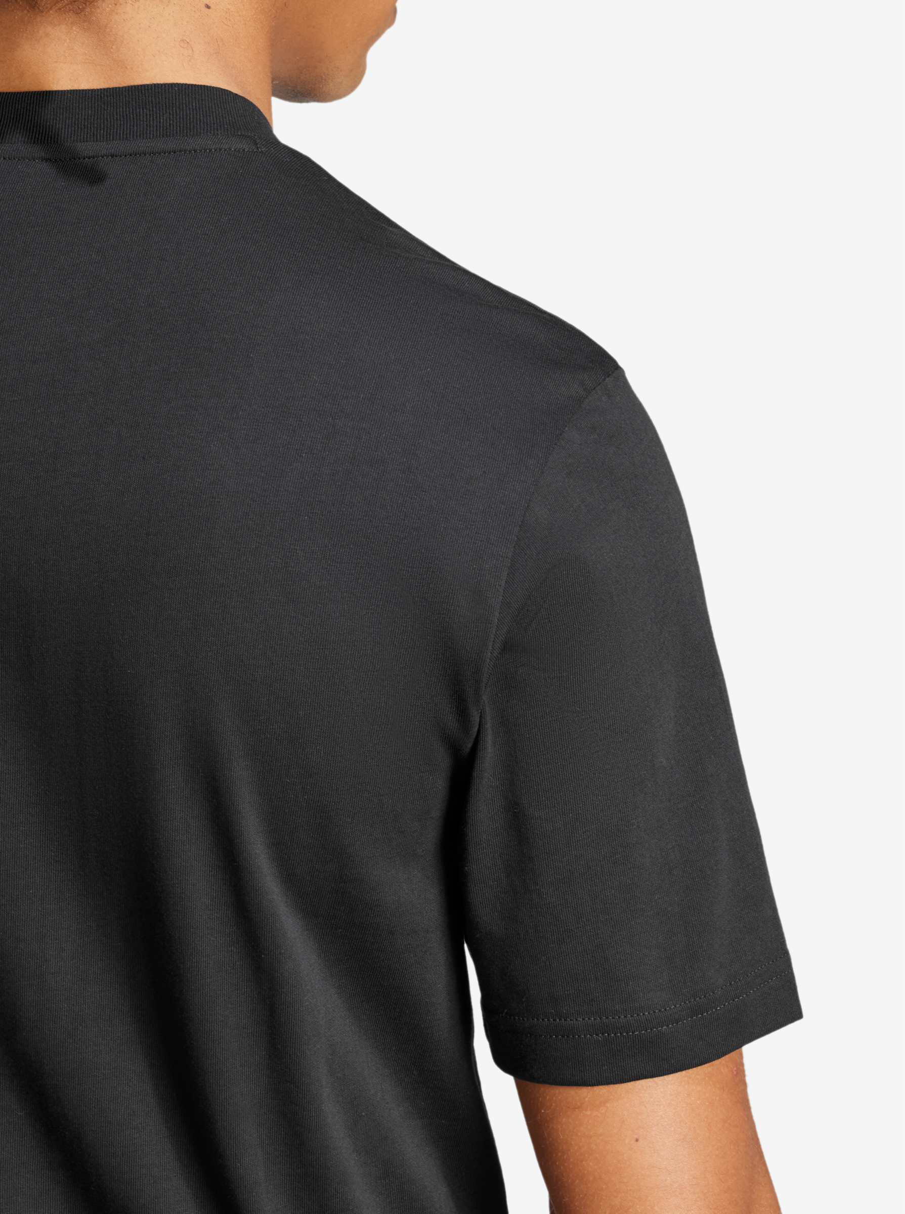 Essentials Small Logo Single Jersey T-Shirt