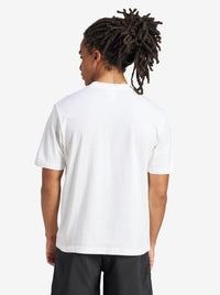 Essentials Small Logo Single Jersey T-Shirt