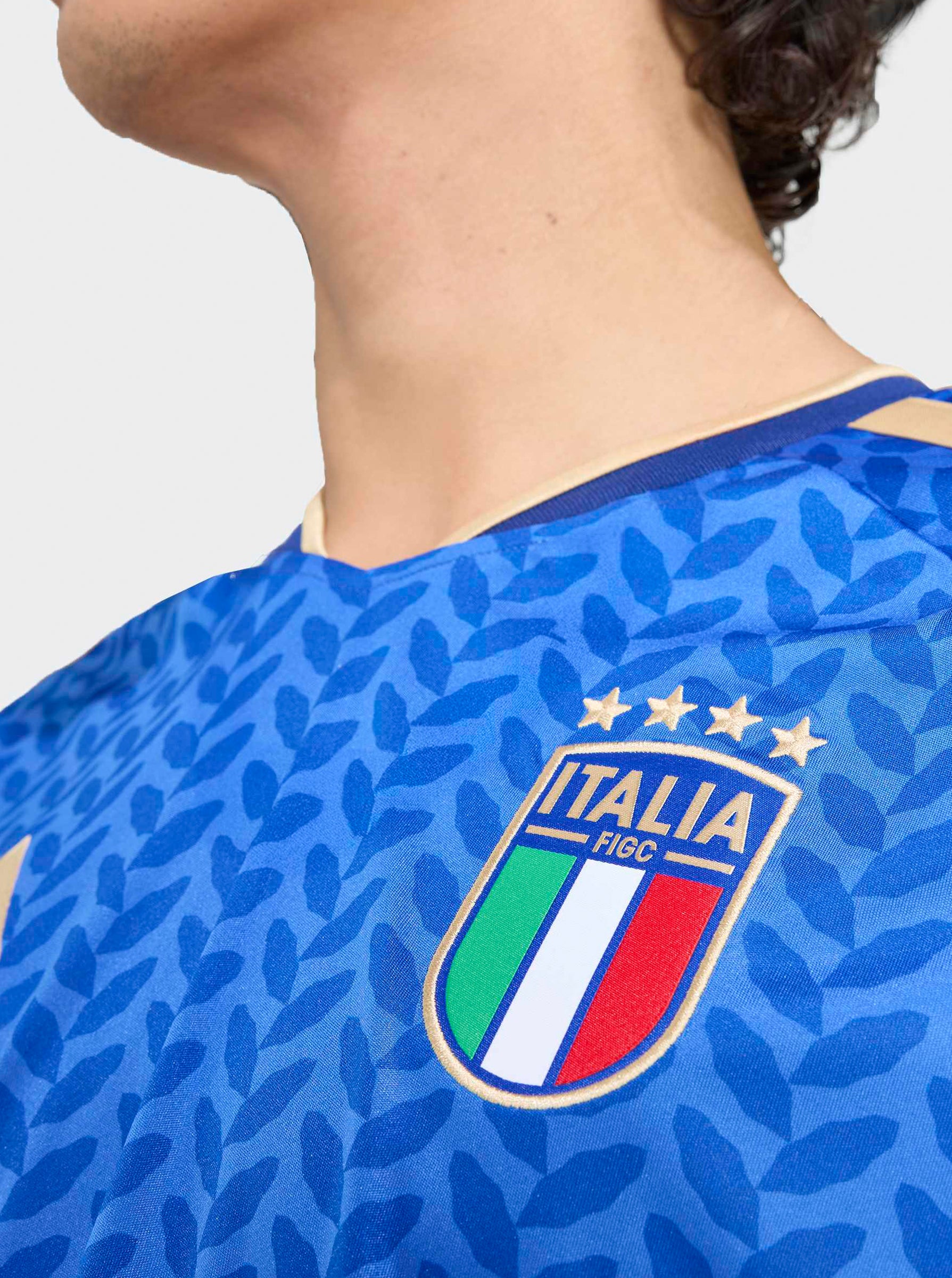 Italy 26 Home Replica Jersey