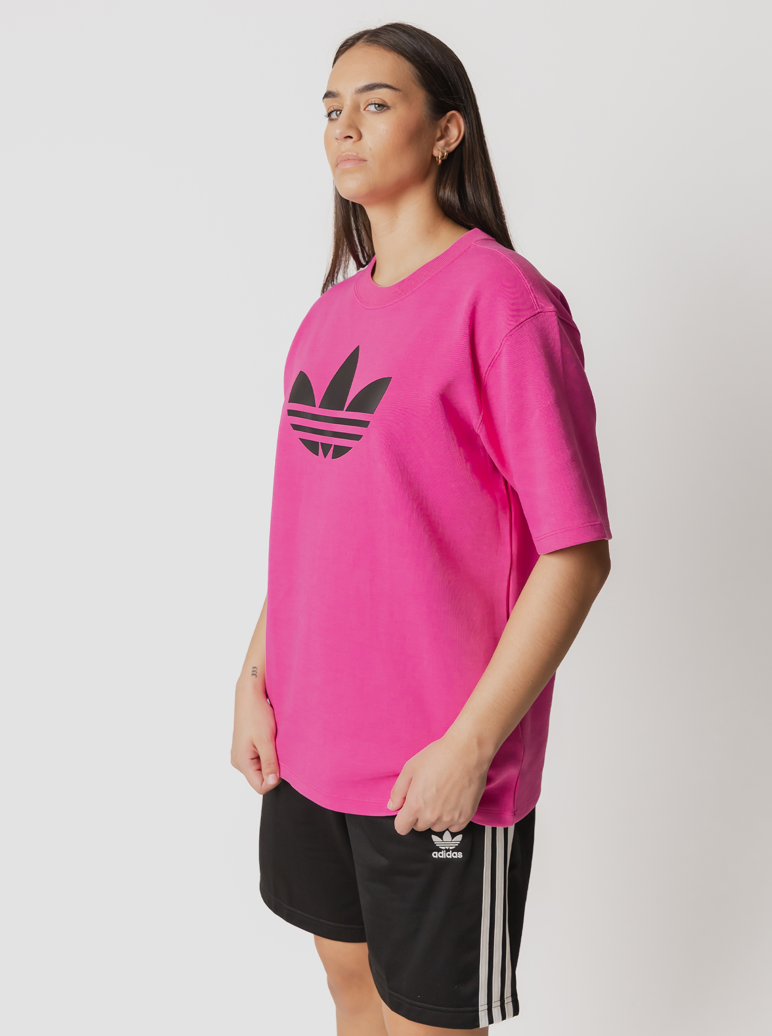 Spacer Trefoil Tee