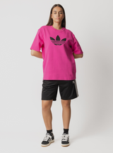 Spacer Trefoil Tee