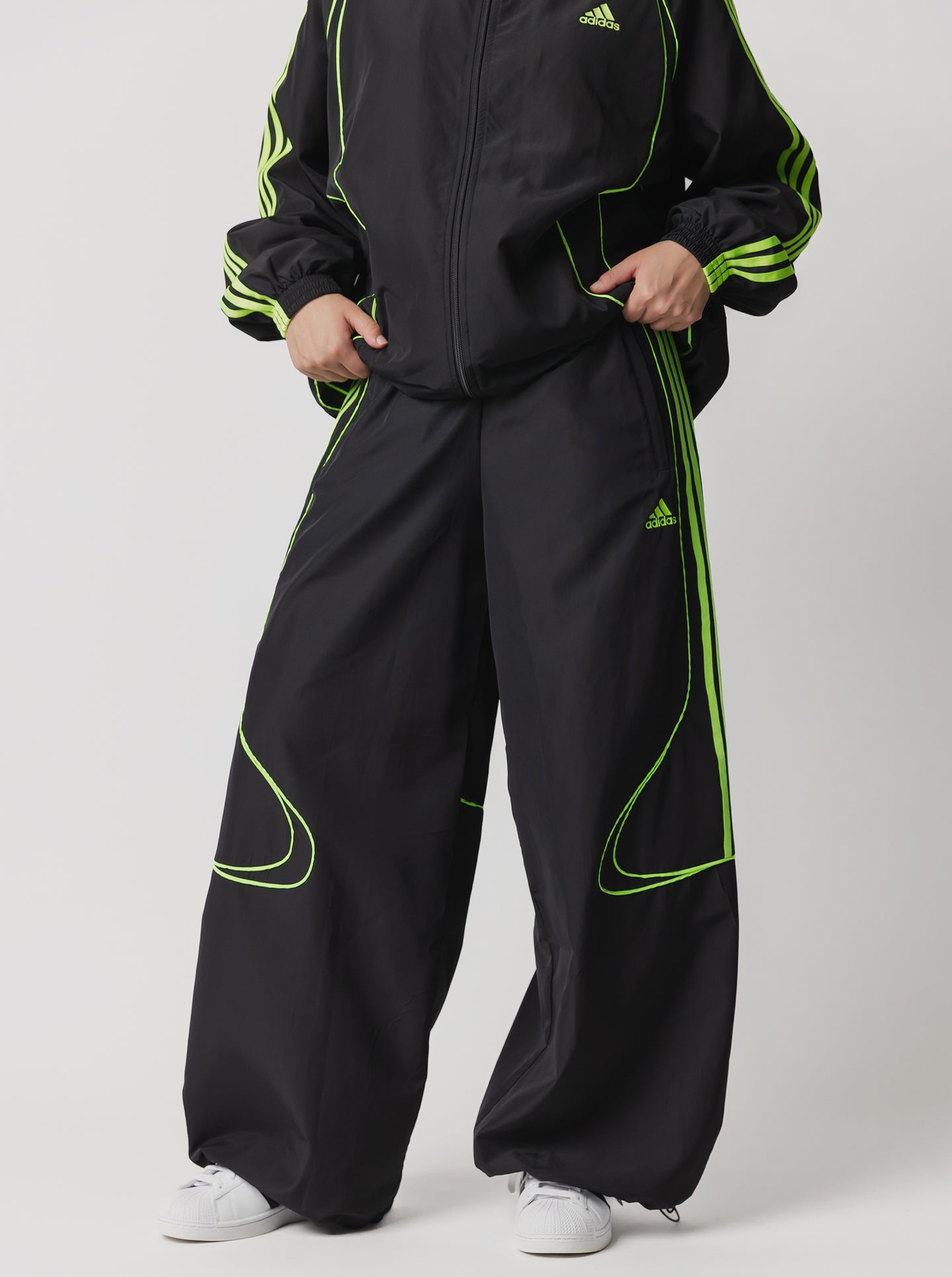 Adicolor Teamgeist Oversized Woven Track Pant