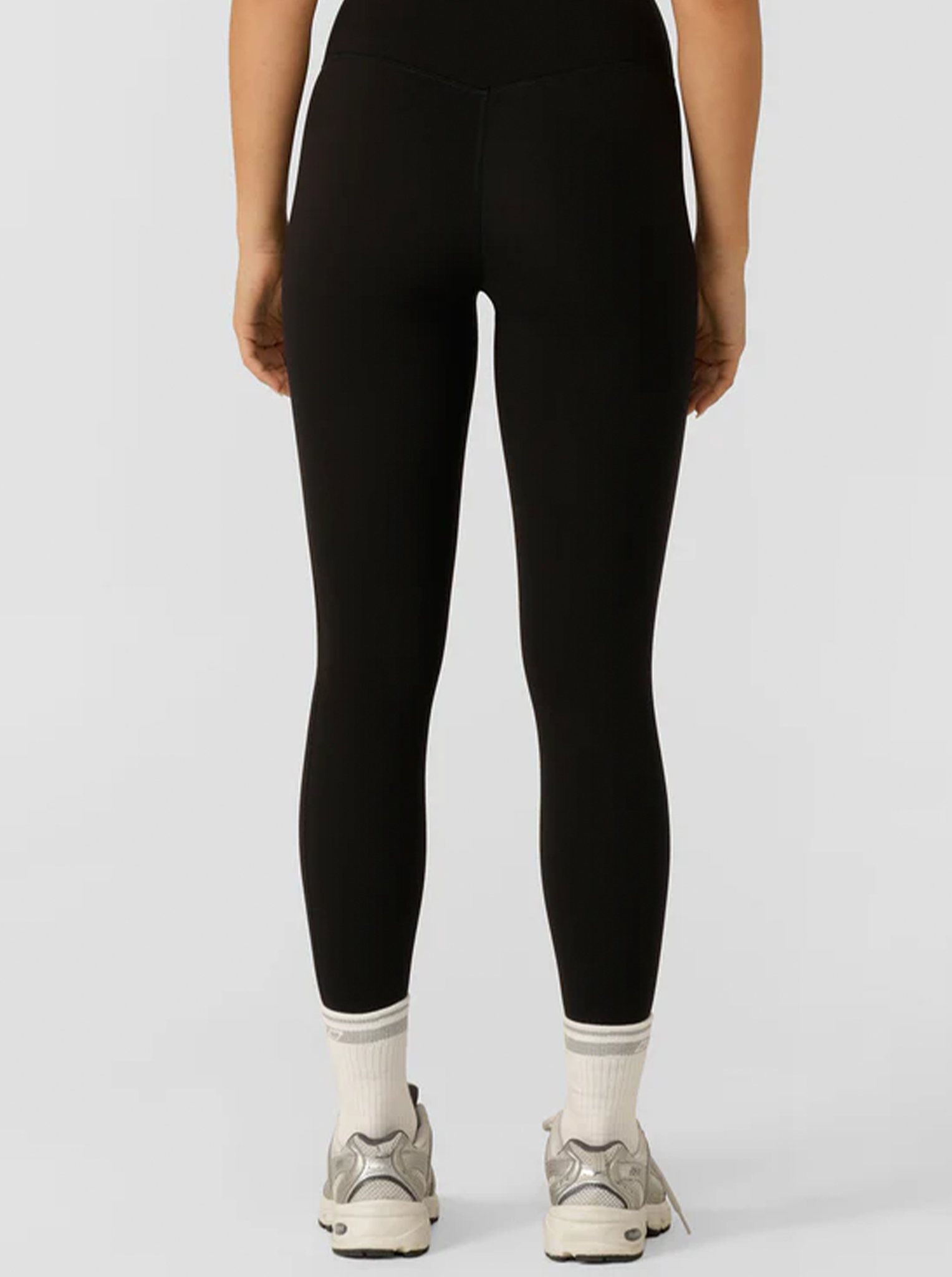 Lotus No Chafe Phone Pocket Ankle Biter Leggings
