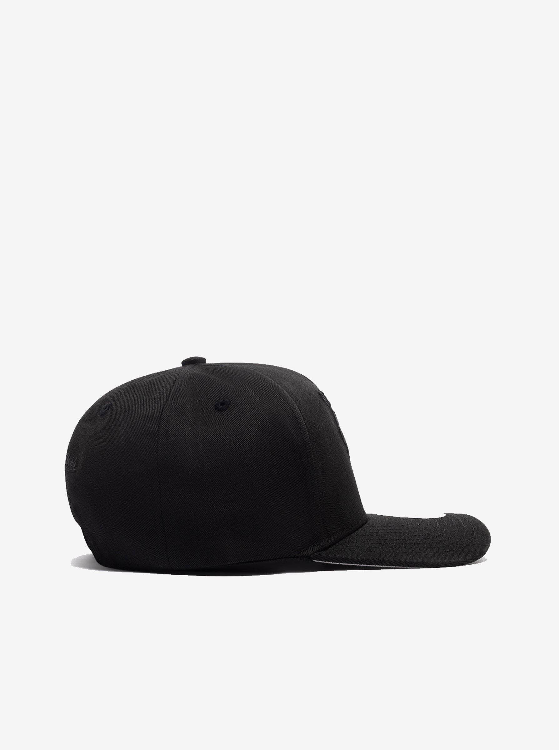 Chicago Bulls Evergreen Pro Pinch Cap