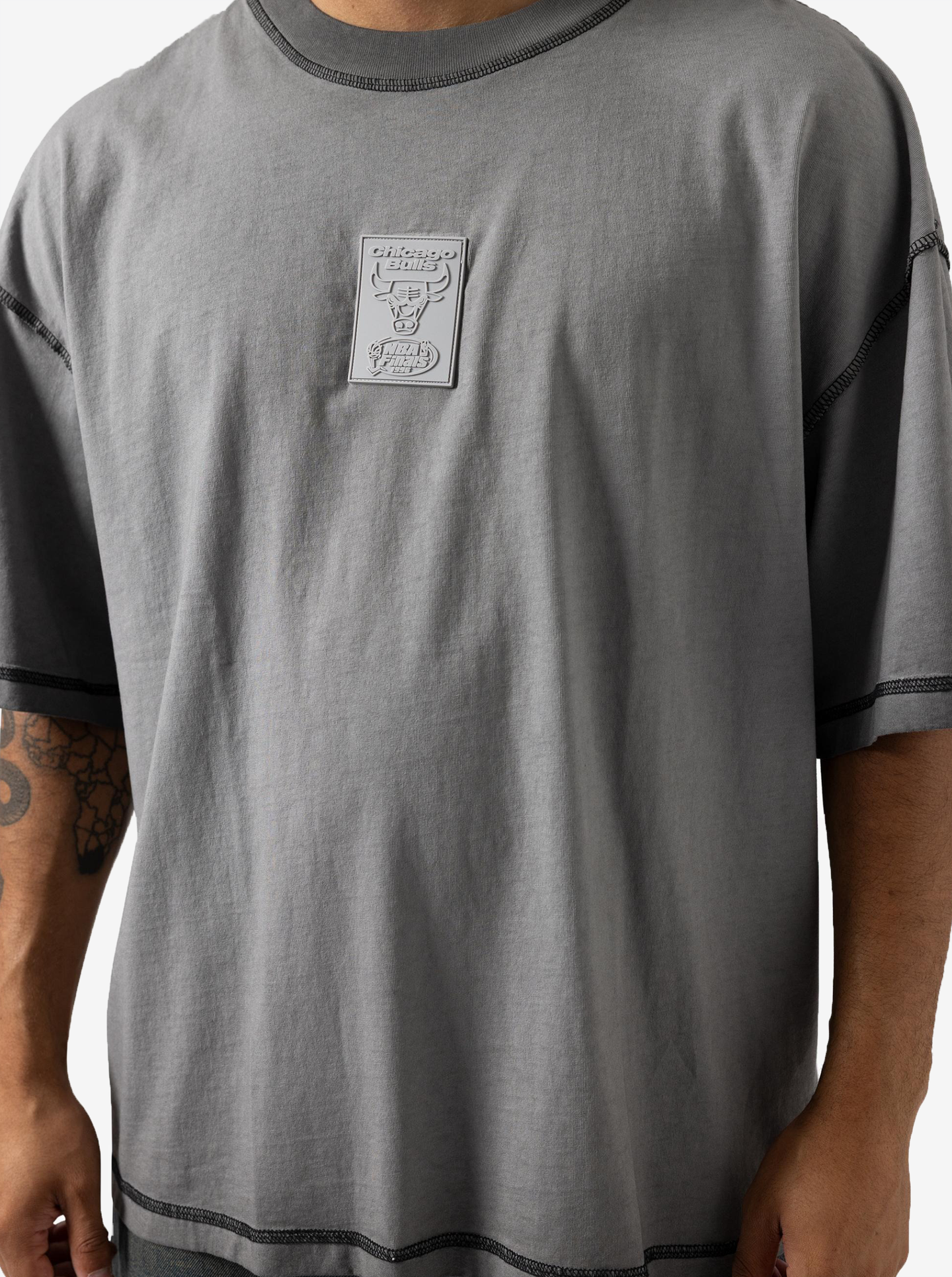 Chicago Bulls Reverse Seam Box Fit Tee
