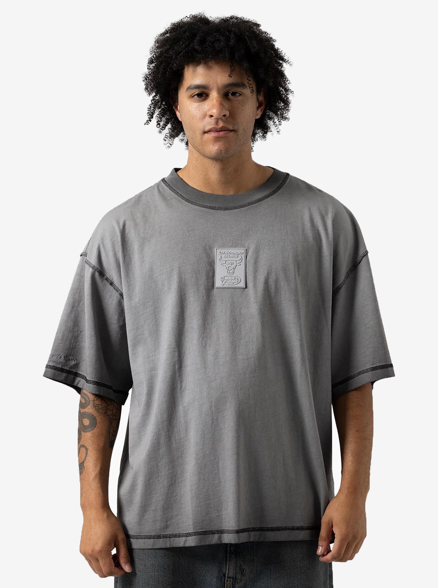 Chicago Bulls Reverse Seam Box Fit Tee