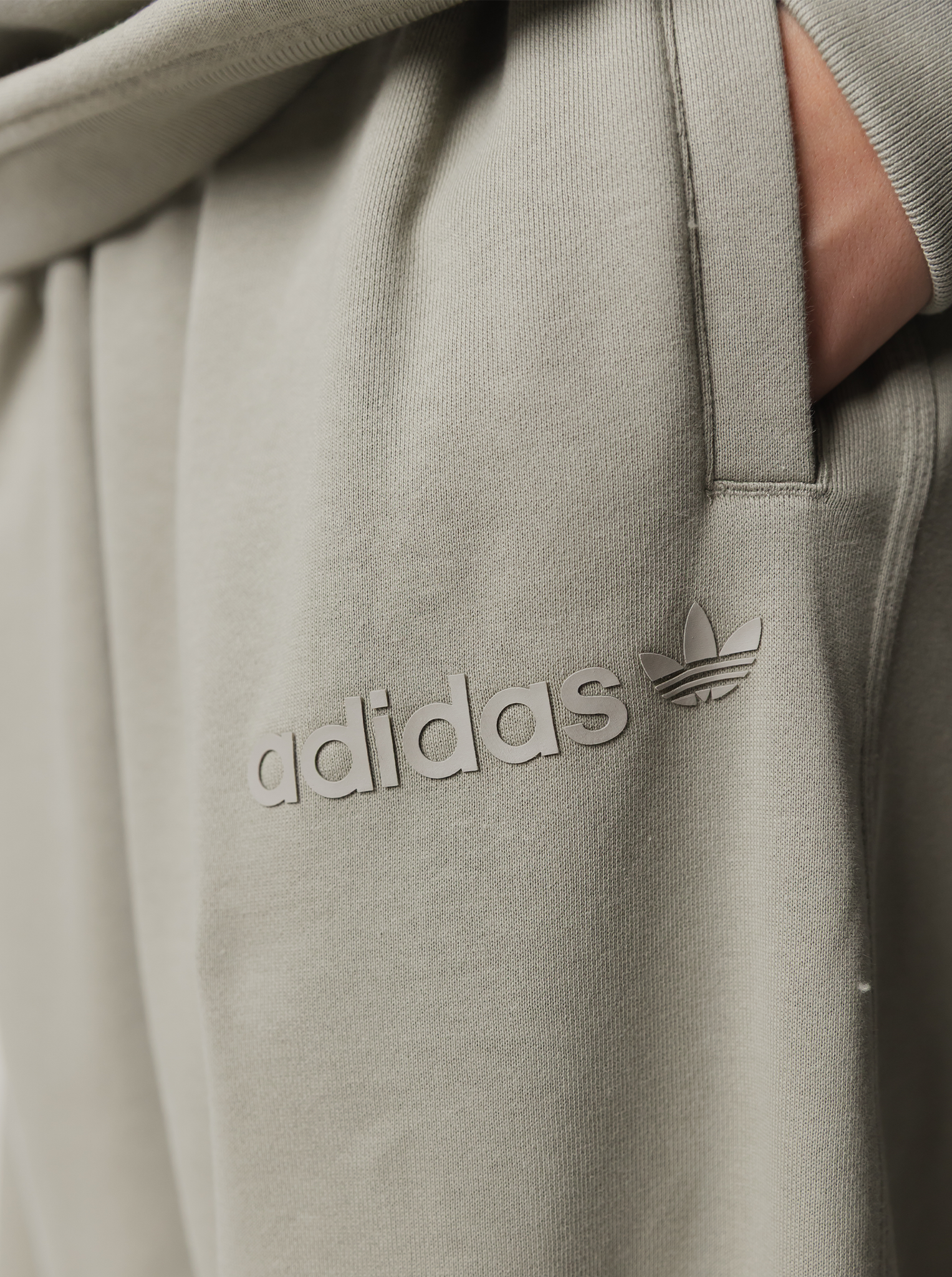 Essentials Linear Jogger Pant