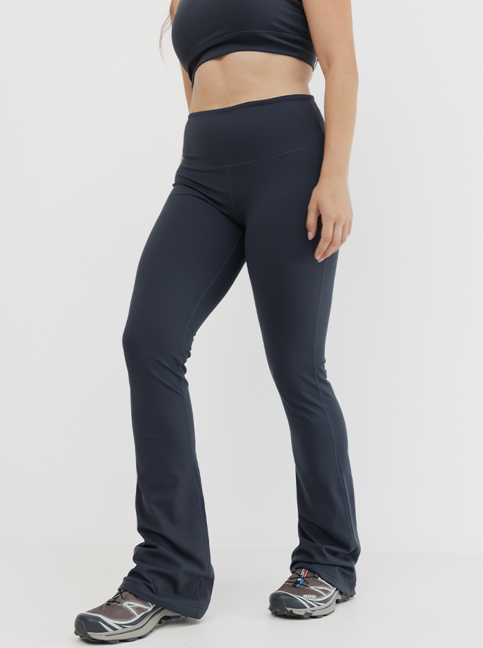 Mellow Flare Longline In Shadow