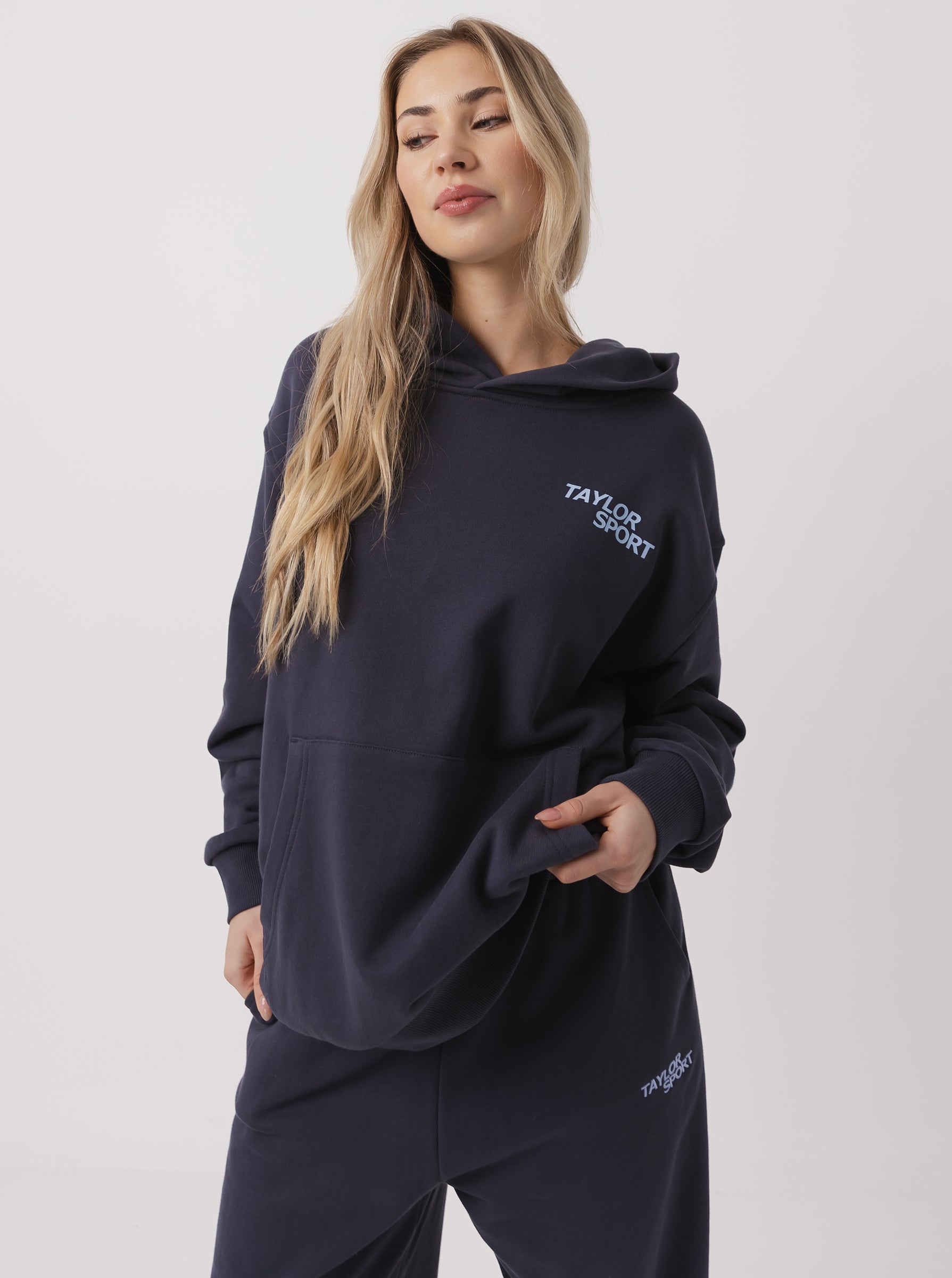 Heritage Move Hood in Midnight