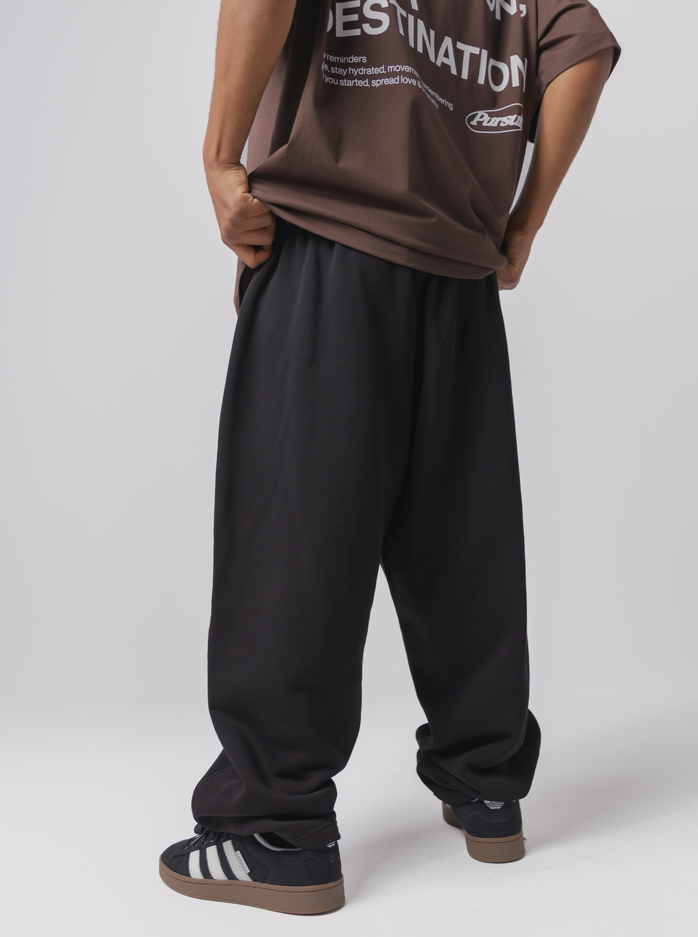 Straight Sweatpant in Court Black