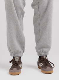 Cuffed Sweatpant in Heather Grey