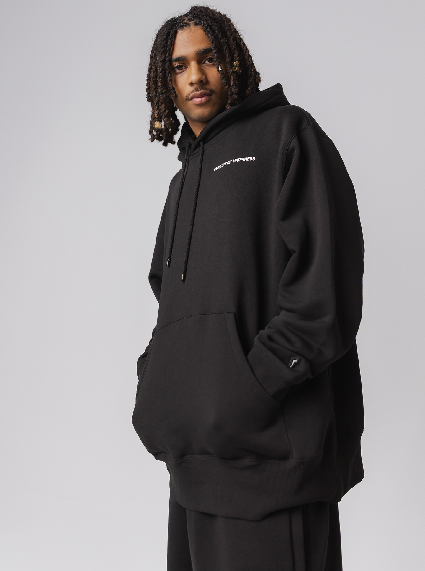 Classic Logo Heavyweight Pullover in Court Black