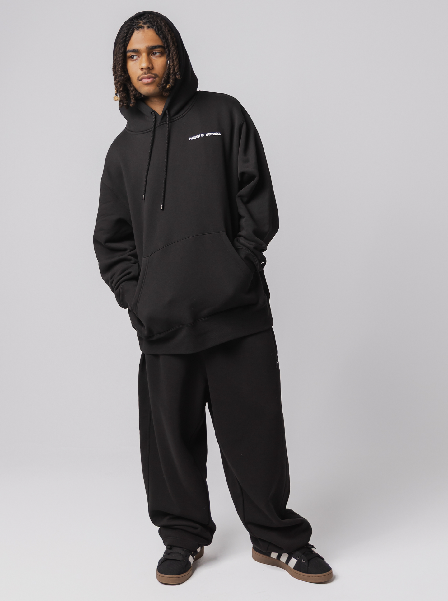 Classic Logo Heavyweight Pullover in Court Black