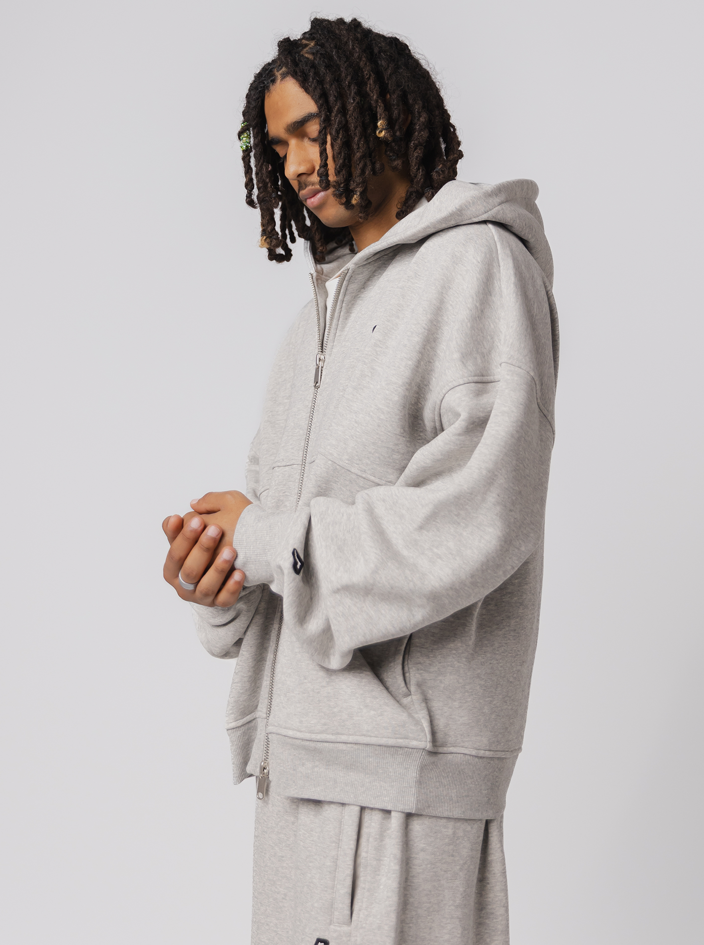 Heavyweight Zip Up in Champion Grey