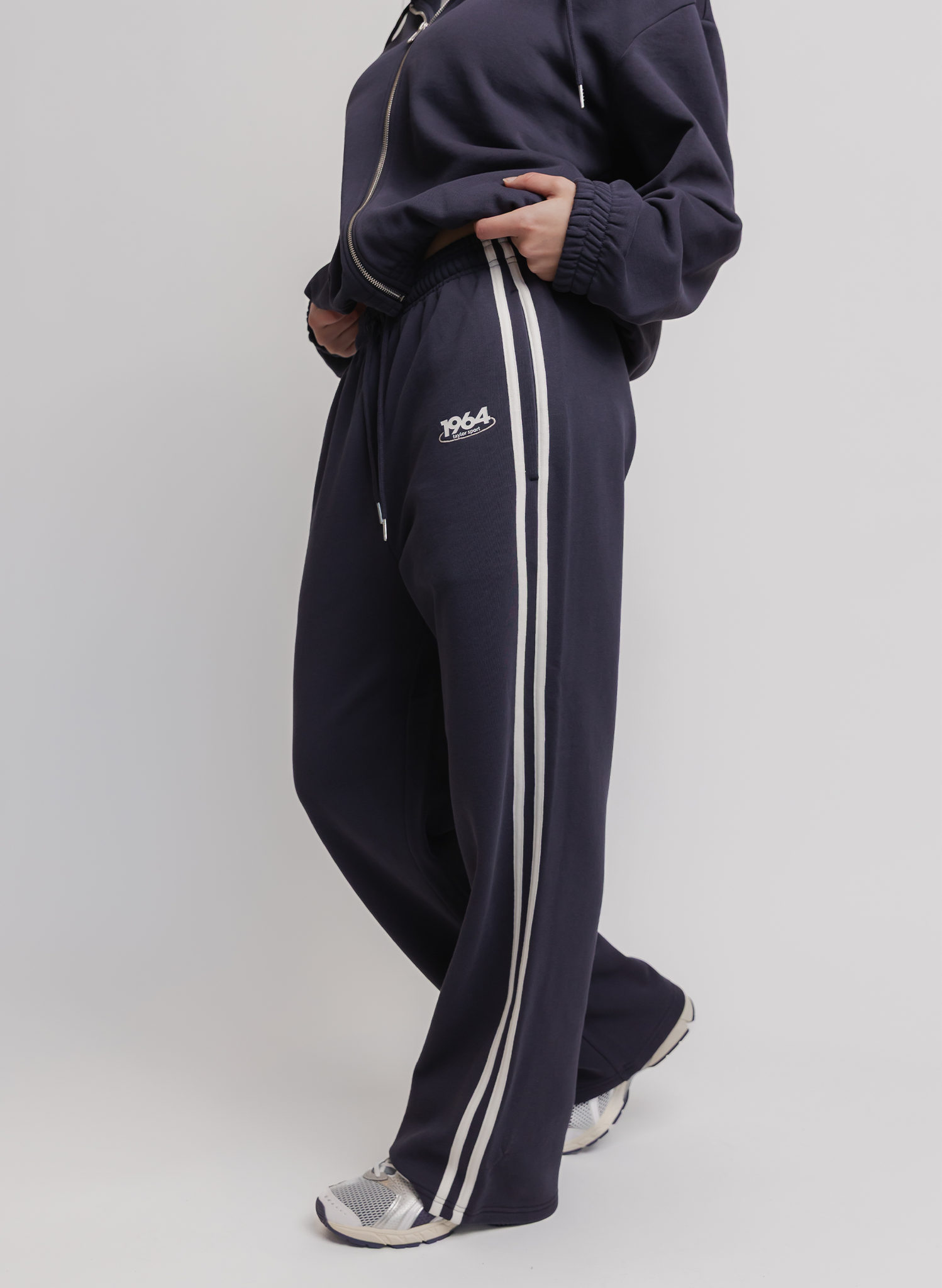 Retro Wide Leg Trackpant in Midnight