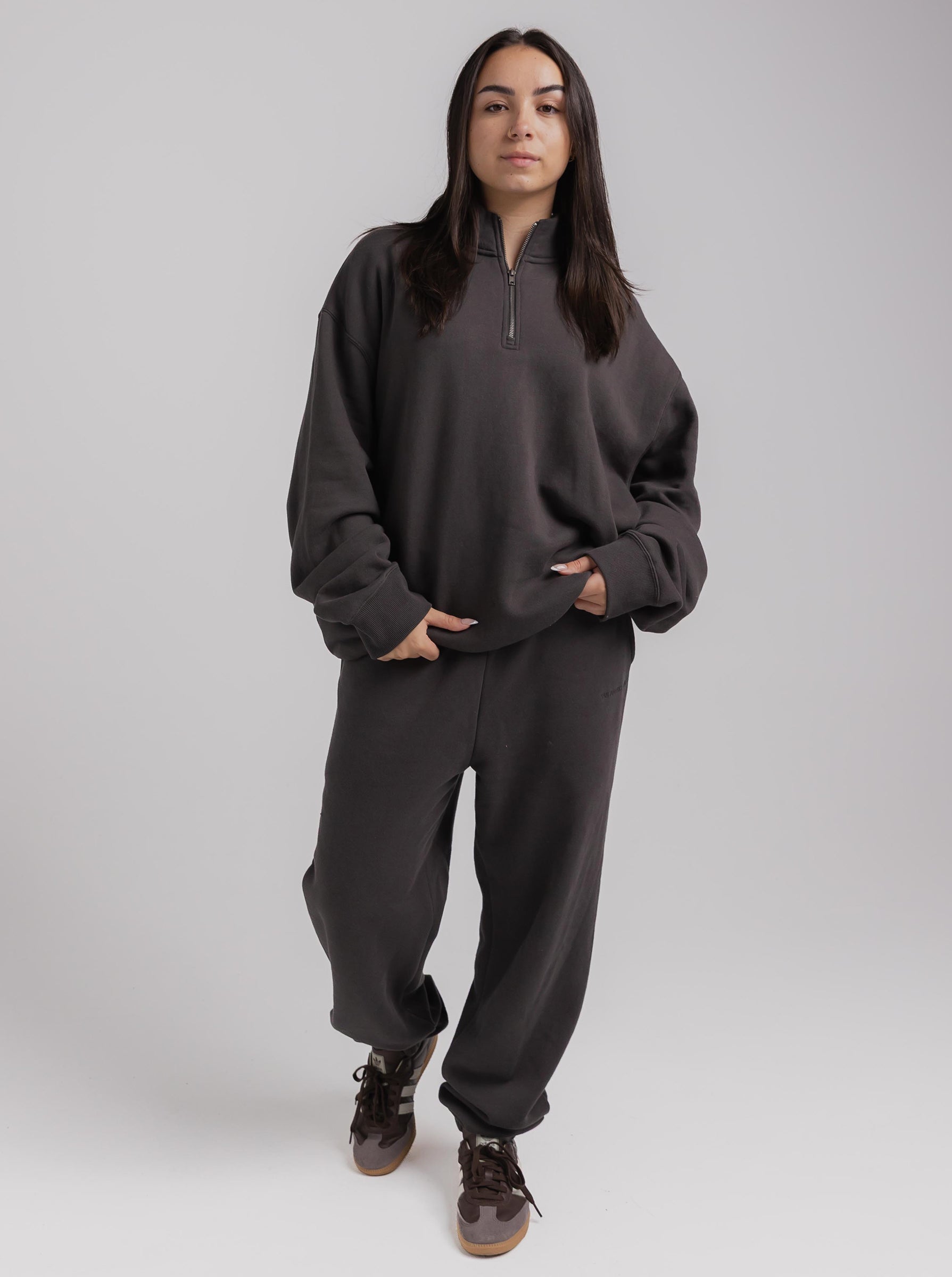 Quarter Zip in Washed Black – Stirling Sports